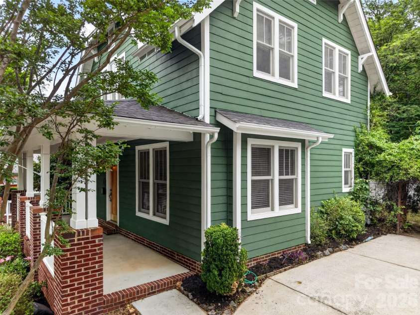 14044 Garden District Row, Huntersville, NC 28078.  MLS# CAR4377139, YatesRealty ID 19264. 