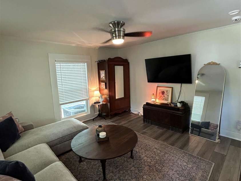 512 Gray Street, Gastonia, NC 28052.  MLS# CAR4268348, YatesRealty ID 19264. 