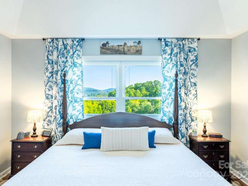 347 Hickory Mountain Road, Sparta, NC 28675.  MLS# CAR4268709, YatesRealty ID 19267. 