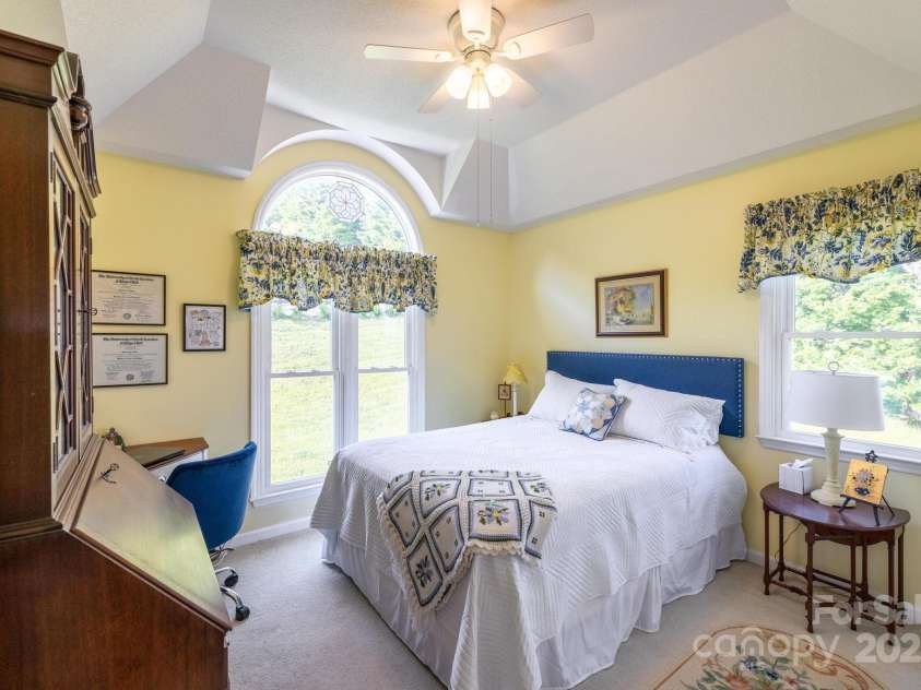 347 Hickory Mountain Road, Sparta, NC 28675.  MLS# CAR4268709, YatesRealty ID 19267. 