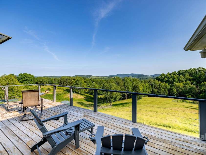 347 Hickory Mountain Road, Sparta, NC 28675.  MLS# CAR4268709, YatesRealty ID 19267. 