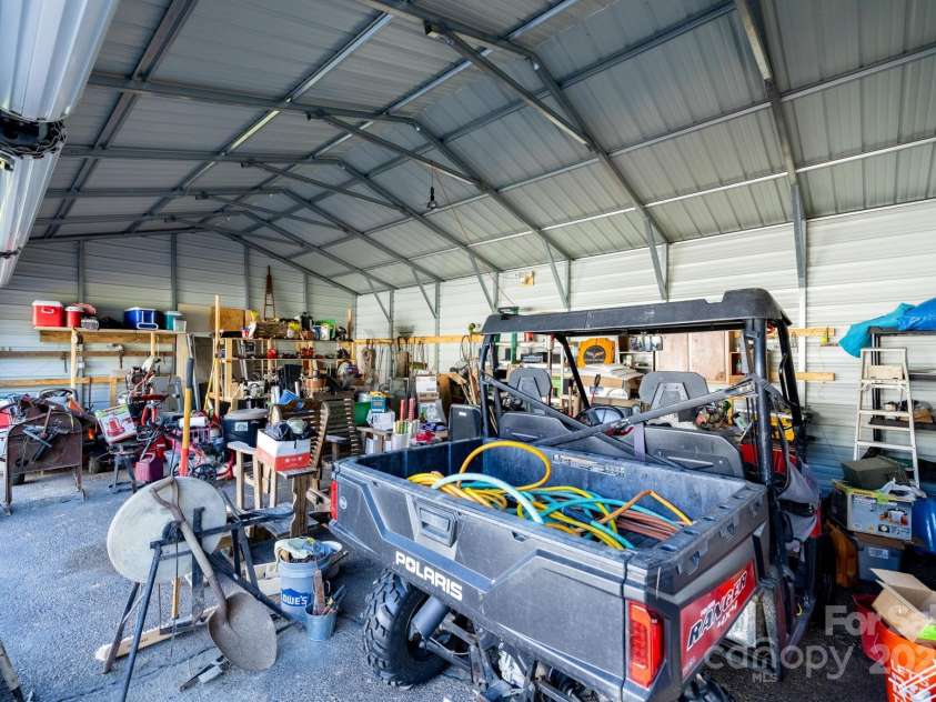 347 Hickory Mountain Road, Sparta, NC 28675.  MLS# CAR4268709, YatesRealty ID 19267. 