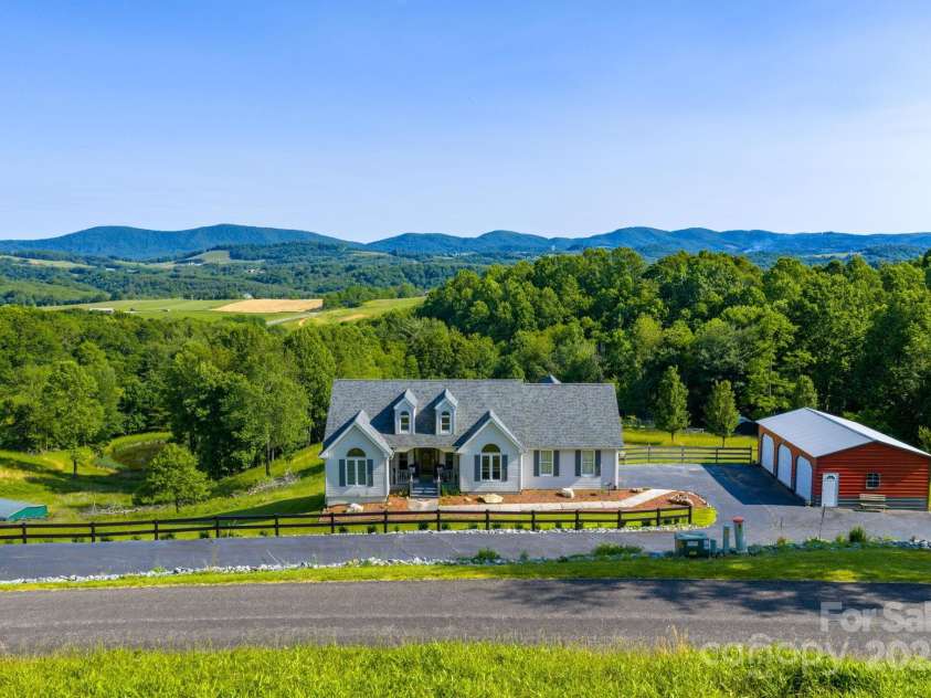 347 Hickory Mountain Road, Sparta, NC 28675.  MLS# CAR4268709, YatesRealty ID 19267. 