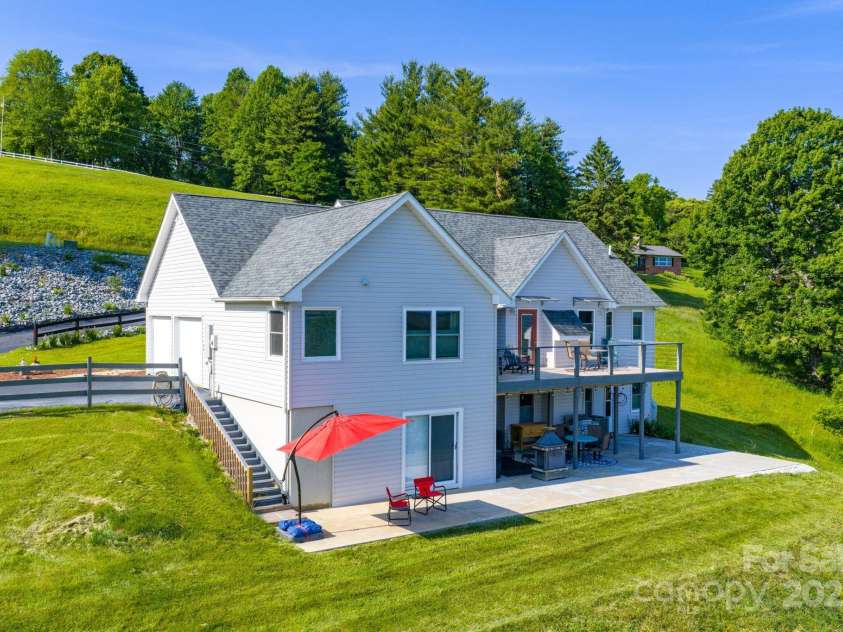 347 Hickory Mountain Road, Sparta, NC 28675.  MLS# CAR4268709, YatesRealty ID 19267. 