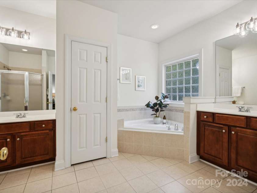 927 Dericks Crossing, Fort Mill, SC 29708.  MLS# CAR4159973, YatesRealty ID 19268. 