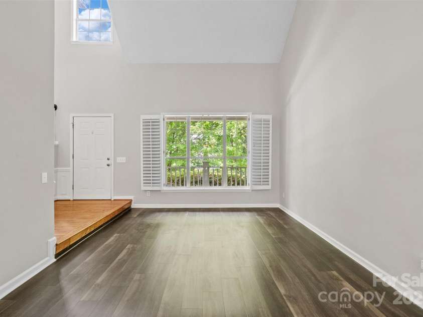 6434 Skyline Drive, Charlotte, NC 28269.  MLS# CAR4255621, YatesRealty ID 19269. 