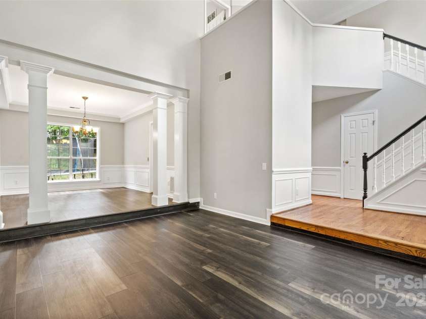 6434 Skyline Drive, Charlotte, NC 28269.  MLS# CAR4255621, YatesRealty ID 19269. 