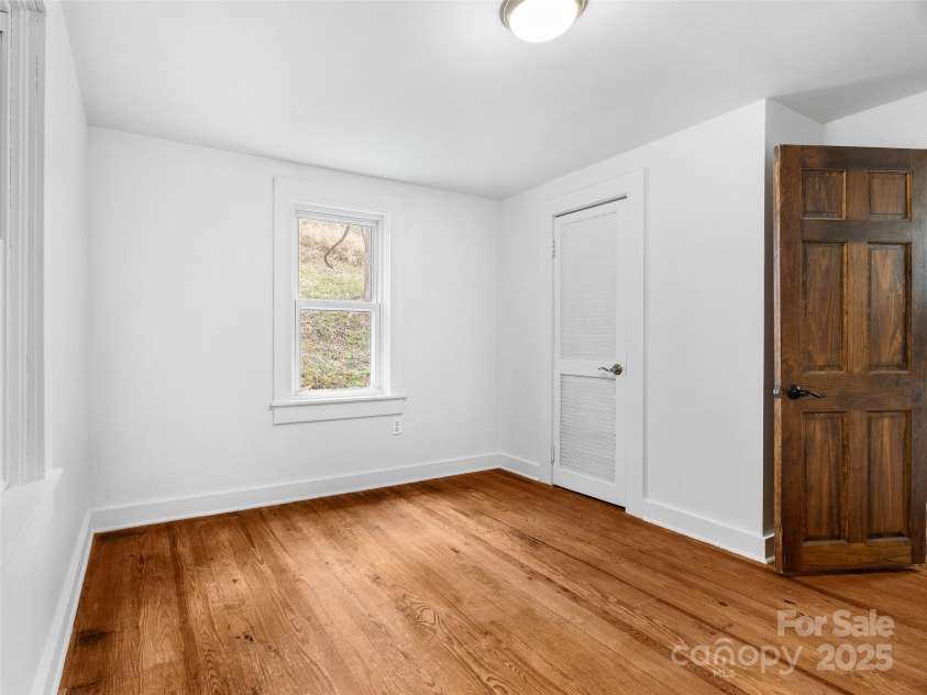 11 Ramsey Road, Marshall, NC 28753.  MLS# CAR4232653, YatesRealty ID 1927. 