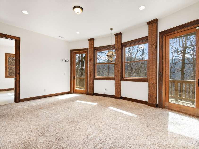 173 Heavenview Point, Maggie Valley, NC 28751.  MLS# CAR4347657, YatesRealty ID 1927. 