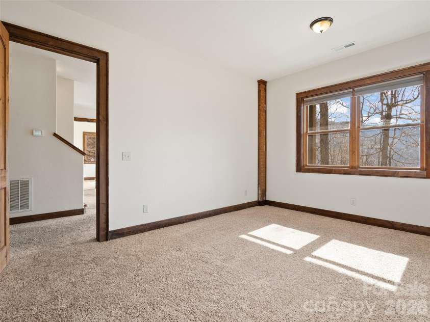 173 Heavenview Point, Maggie Valley, NC 28751.  MLS# CAR4347657, YatesRealty ID 1927. 