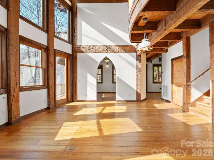 173 Heavenview Point, Maggie Valley, NC 28751.  MLS# CAR4347657, YatesRealty ID 1927. 