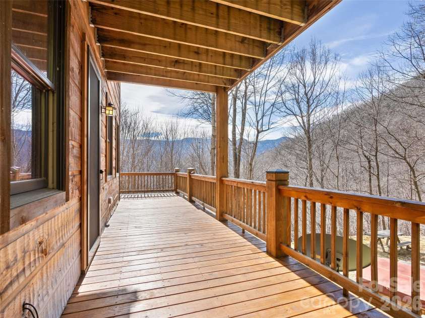 173 Heavenview Point, Maggie Valley, NC 28751.  MLS# CAR4347657, YatesRealty ID 1927. 