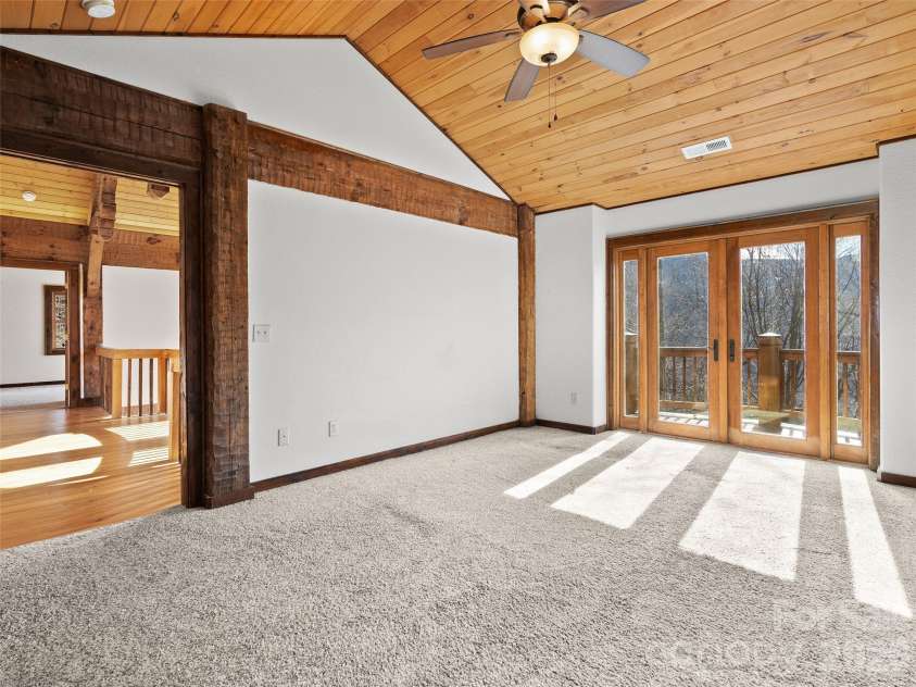 173 Heavenview Point, Maggie Valley, NC 28751.  MLS# CAR4347657, YatesRealty ID 1927. 