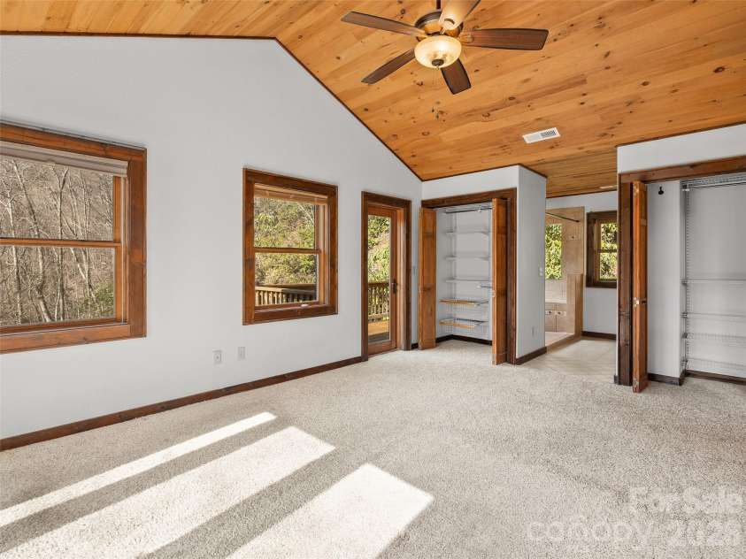 173 Heavenview Point, Maggie Valley, NC 28751.  MLS# CAR4347657, YatesRealty ID 1927. 