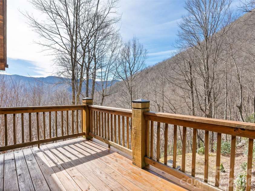 173 Heavenview Point, Maggie Valley, NC 28751.  MLS# CAR4347657, YatesRealty ID 1927. 
