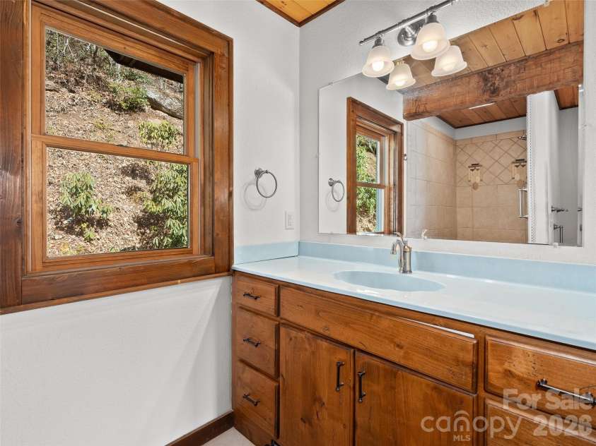 173 Heavenview Point, Maggie Valley, NC 28751.  MLS# CAR4347657, YatesRealty ID 1927. 