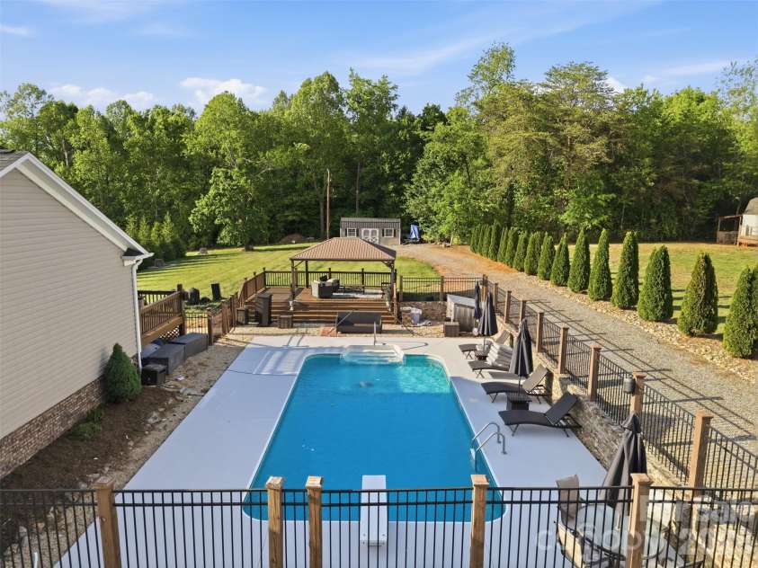 120 Walnut Lane, Taylorsville, NC 28681.  MLS# CAR4374976, YatesRealty ID 19270. 