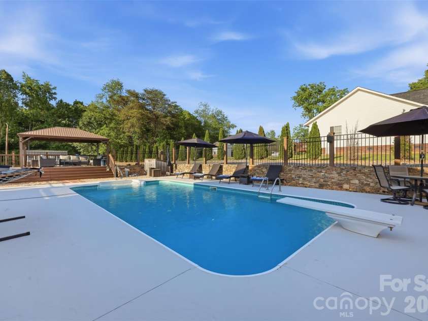 120 Walnut Lane, Taylorsville, NC 28681.  MLS# CAR4374976, YatesRealty ID 19270. 