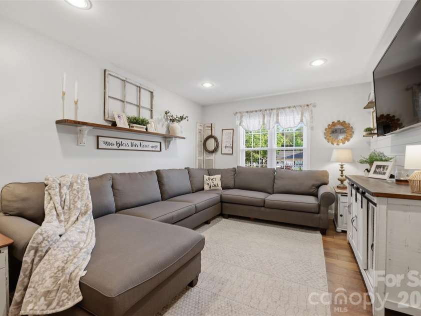120 Walnut Lane, Taylorsville, NC 28681.  MLS# CAR4374976, YatesRealty ID 19270. 