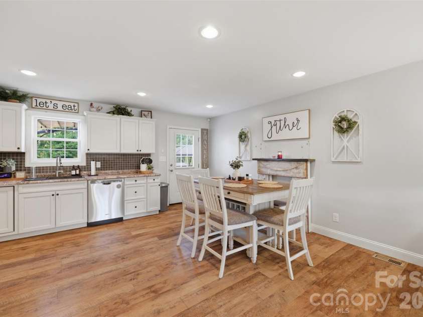 120 Walnut Lane, Taylorsville, NC 28681.  MLS# CAR4374976, YatesRealty ID 19270. 
