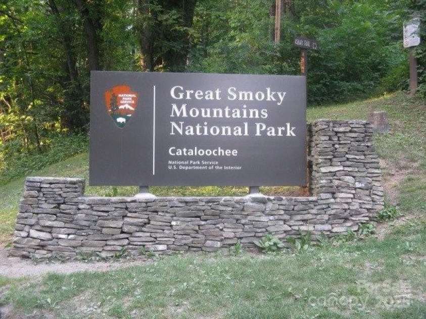724 Pless Underwood Road, Maggie Valley, NC 28751.  MLS# CAR4268865, YatesRealty ID 19270. Great Smoky Mtns; in the area