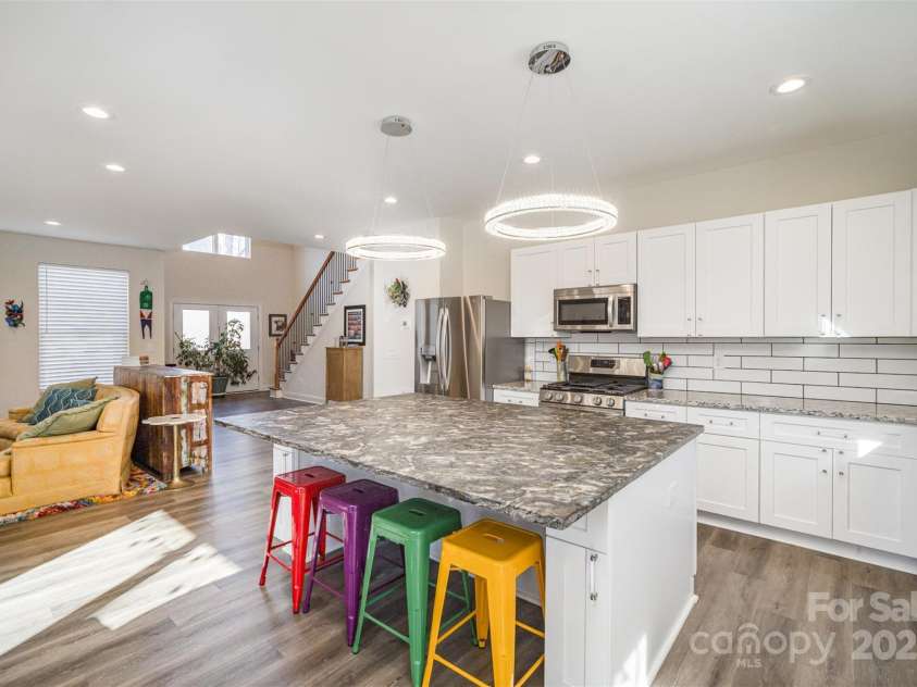 10221 Hanging Moss Trail, Mint Hill, NC 28227.  MLS# CAR4206721, YatesRealty ID 19271. 