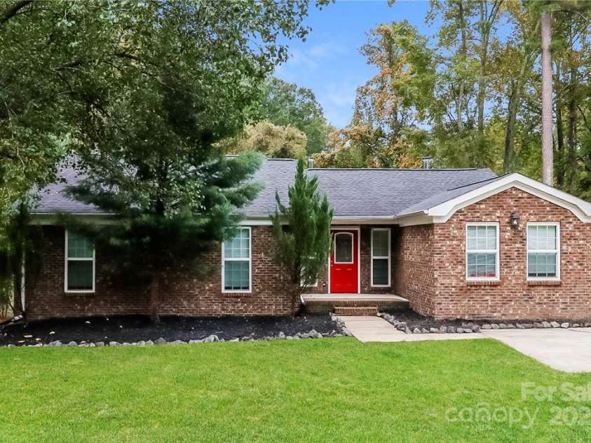 4989 Post Oak Lane, Rock Hill, SC 29732.  MLS# CAR4246259, YatesRealty ID 19272. 