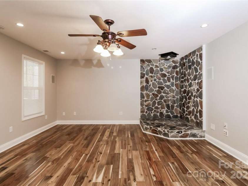 4989 Post Oak Lane, Rock Hill, SC 29732.  MLS# CAR4246259, YatesRealty ID 19272. 