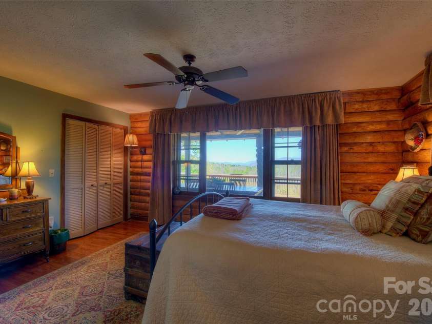 551 Carvers Knob Road, Spruce Pine, NC 28777.  MLS# CAR4374255, YatesRealty ID 19273. 