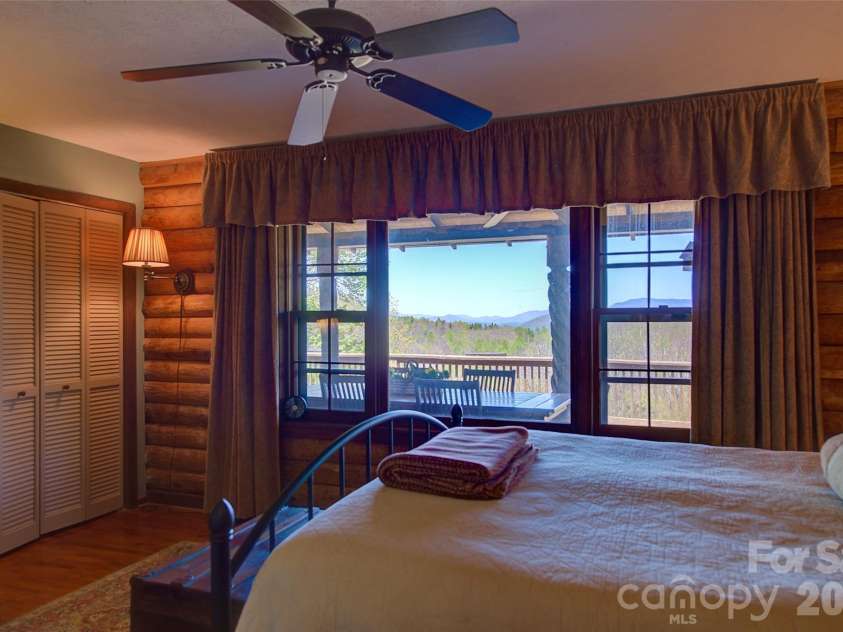 551 Carvers Knob Road, Spruce Pine, NC 28777.  MLS# CAR4374255, YatesRealty ID 19273. 