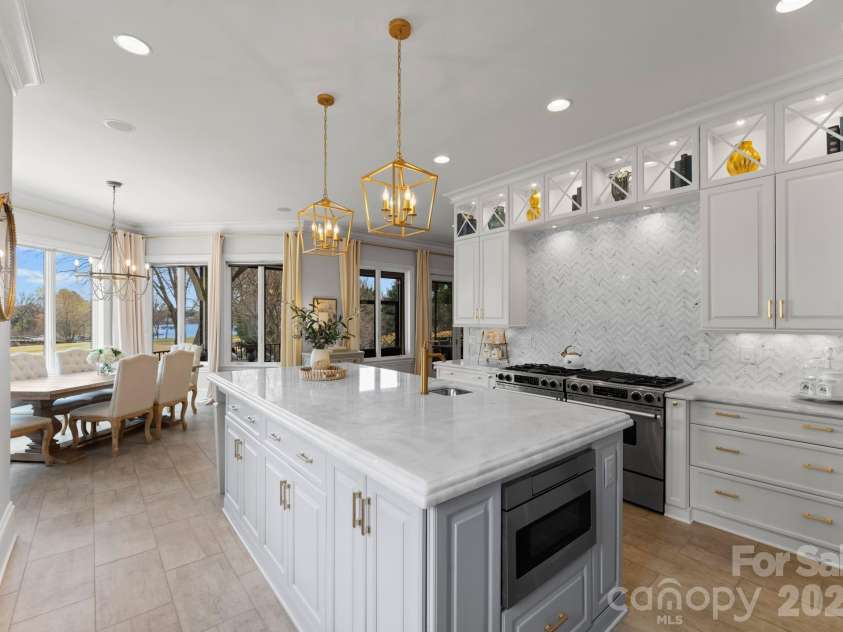 201 Cape Cod Way, Mooresville, NC 28117.  MLS# CAR4358781, YatesRealty ID 19274. 