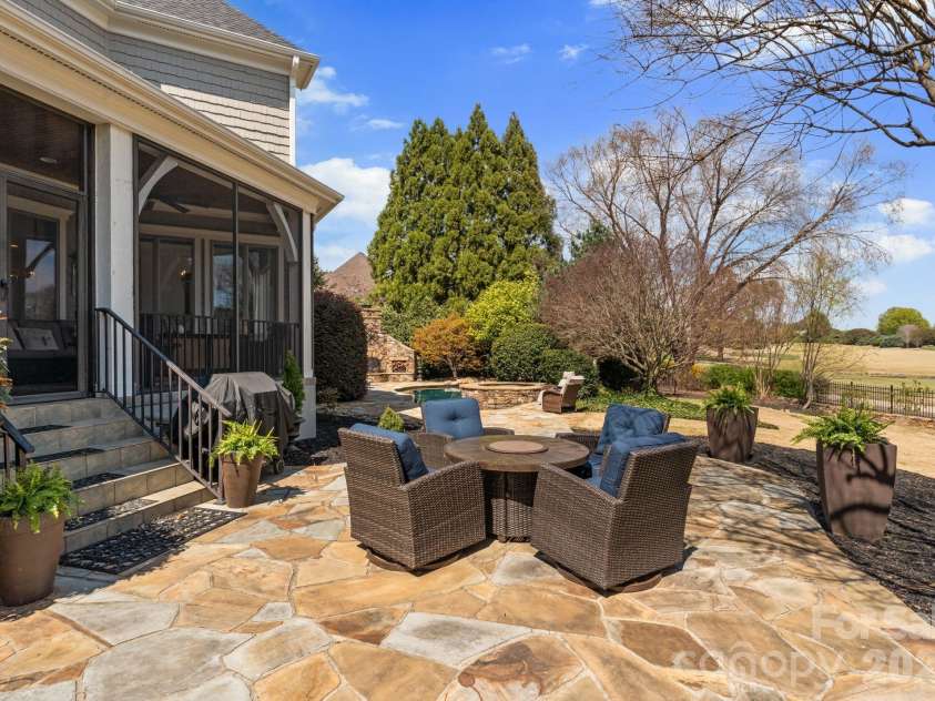 201 Cape Cod Way, Mooresville, NC 28117.  MLS# CAR4358781, YatesRealty ID 19274. 