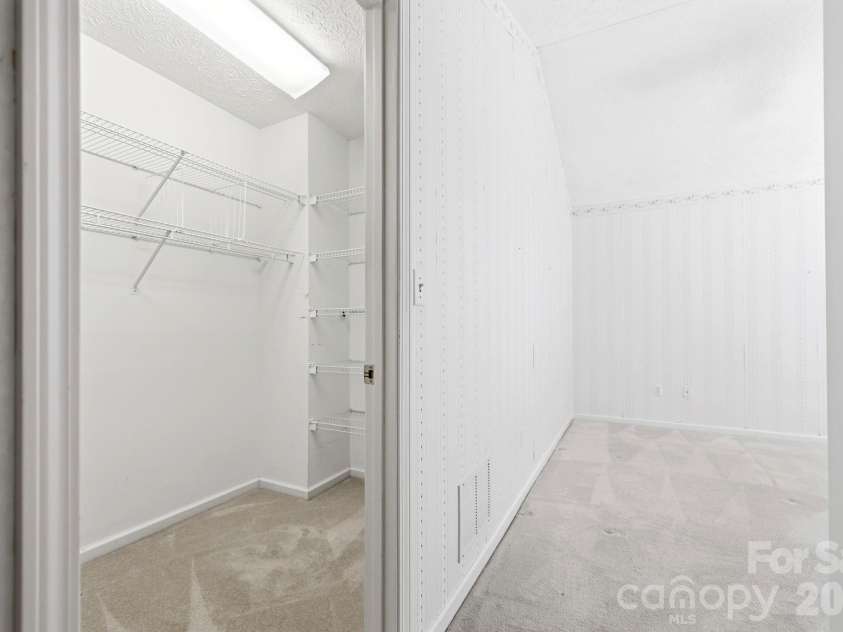 310 Windy Knoll Drive, Hendersonville, NC 28739.  MLS# CAR4374376, YatesRealty ID 19275. 