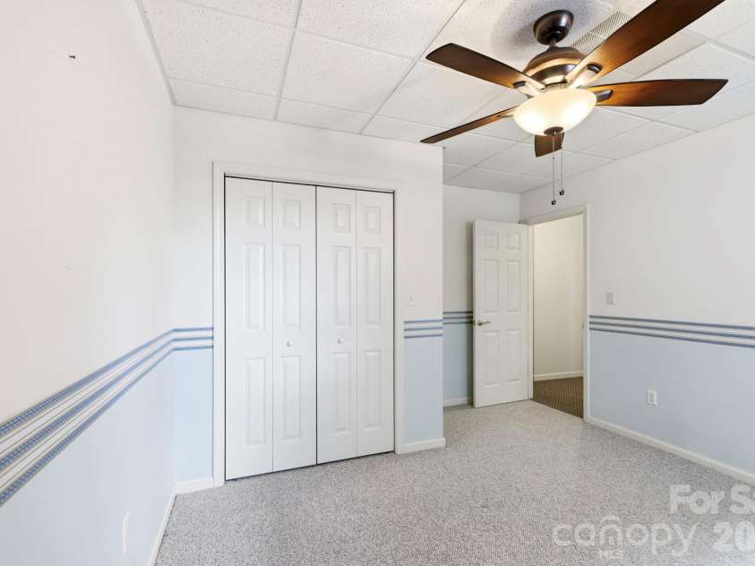 310 Windy Knoll Drive, Hendersonville, NC 28739.  MLS# CAR4374376, YatesRealty ID 19275. 