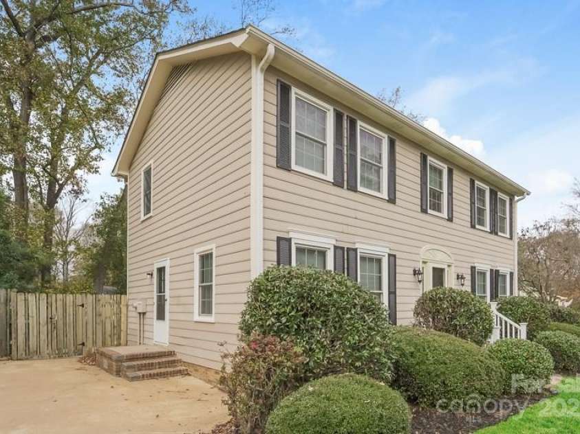 775 Summerwood Drive, Rock Hill, SC 29732.  MLS# CAR4221766, YatesRealty ID 19275. 