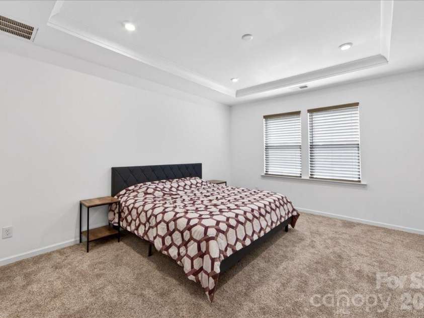 11119 Glasden Road, Charlotte, NC 28278.  MLS# CAR4395906, YatesRealty ID 19277. Primary bedroom