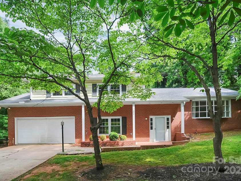 506 Richards Drive, Shelby, NC 28150.  MLS# CAR4259471, YatesRealty ID 19279. 