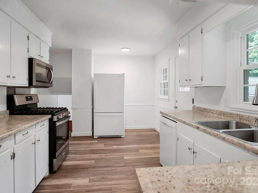 506 Richards Drive, Shelby, NC 28150.  MLS# CAR4259471, YatesRealty ID 19279. 