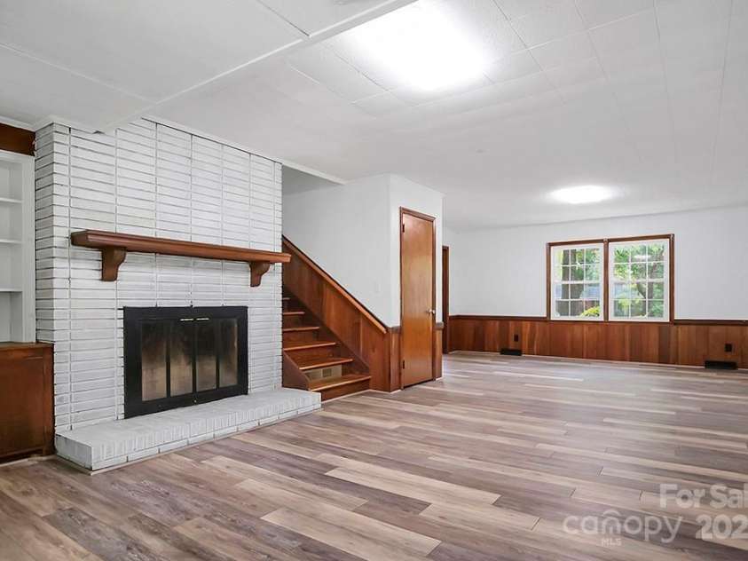 506 Richards Drive, Shelby, NC 28150.  MLS# CAR4259471, YatesRealty ID 19279. 