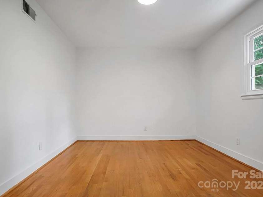 506 Richards Drive, Shelby, NC 28150.  MLS# CAR4259471, YatesRealty ID 19279. 