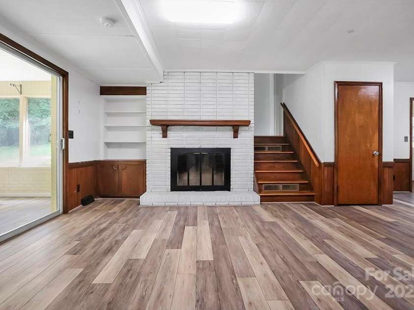 506 Richards Drive, Shelby, NC 28150.  MLS# CAR4259471, YatesRealty ID 19279. 