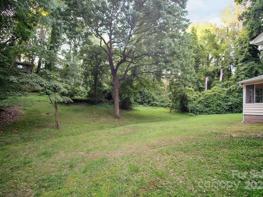 506 Richards Drive, Shelby, NC 28150.  MLS# CAR4259471, YatesRealty ID 19279. 