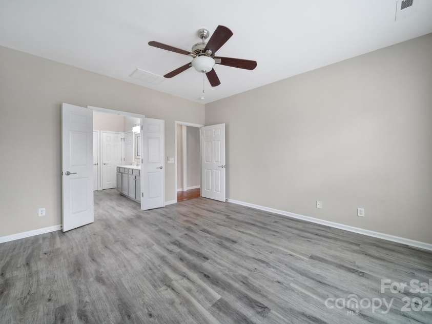 1001 Mesa Verde Drive, Fort Mill, SC 29707.  MLS# CAR4225621, YatesRealty ID 1928. 