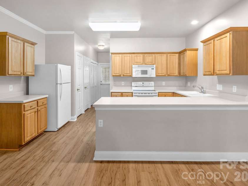 21232 Hickory Street, Cornelius, NC 28031.  MLS# CAR4372150, YatesRealty ID 19280. 
