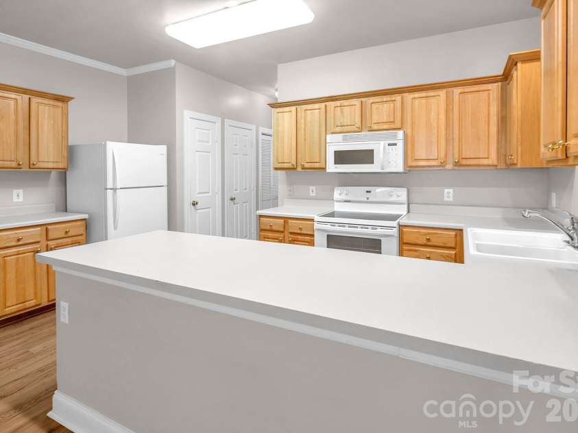21232 Hickory Street, Cornelius, NC 28031.  MLS# CAR4372150, YatesRealty ID 19280. 