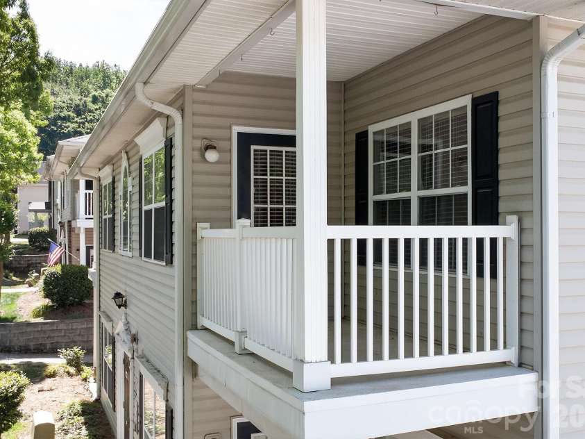 21232 Hickory Street, Cornelius, NC 28031.  MLS# CAR4372150, YatesRealty ID 19280. Front Porch/Balcony
