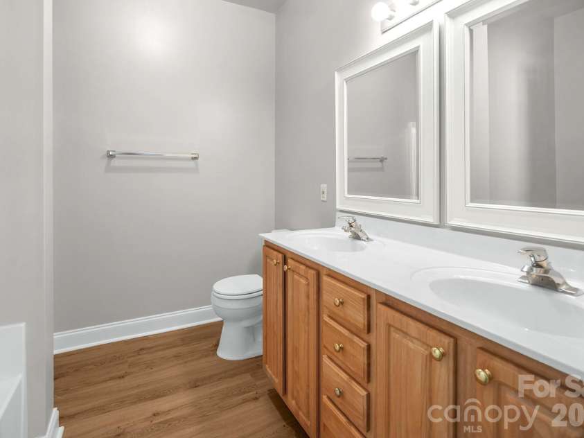 21232 Hickory Street, Cornelius, NC 28031.  MLS# CAR4372150, YatesRealty ID 19280. Primary Bath