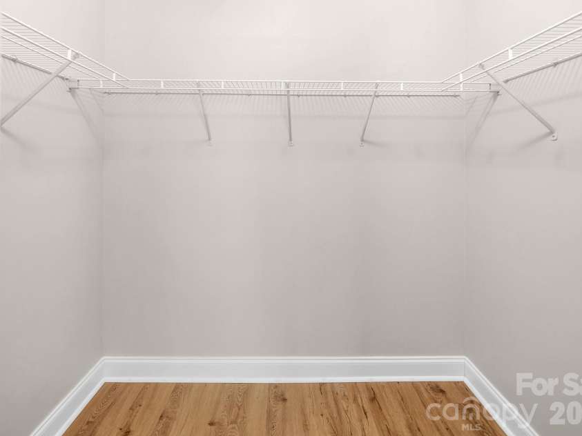 21232 Hickory Street, Cornelius, NC 28031.  MLS# CAR4372150, YatesRealty ID 19280. Primary Walk In Closet