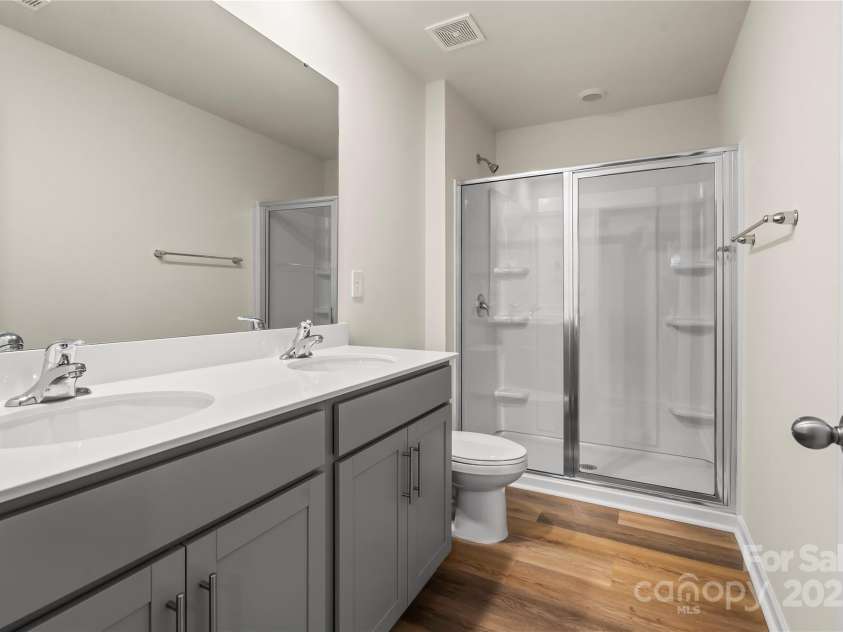 4116 Lurelin Lane, Charlotte, NC 28262.  MLS# CAR4259065, YatesRealty ID 19282. 