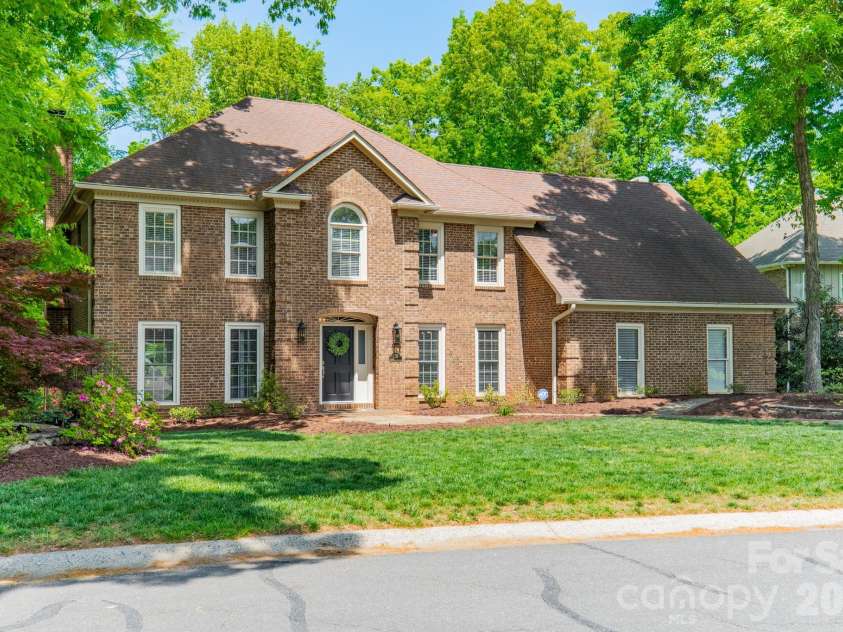 231 Downs Way, Fort Mill, SC 29708.  MLS# CAR4370006, YatesRealty ID 19284. 